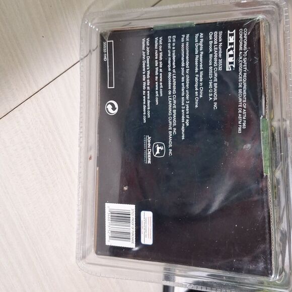 Collector Item Ertle Monster Treads John Deere Tractor New Unopened Package - Picture 6 of 6